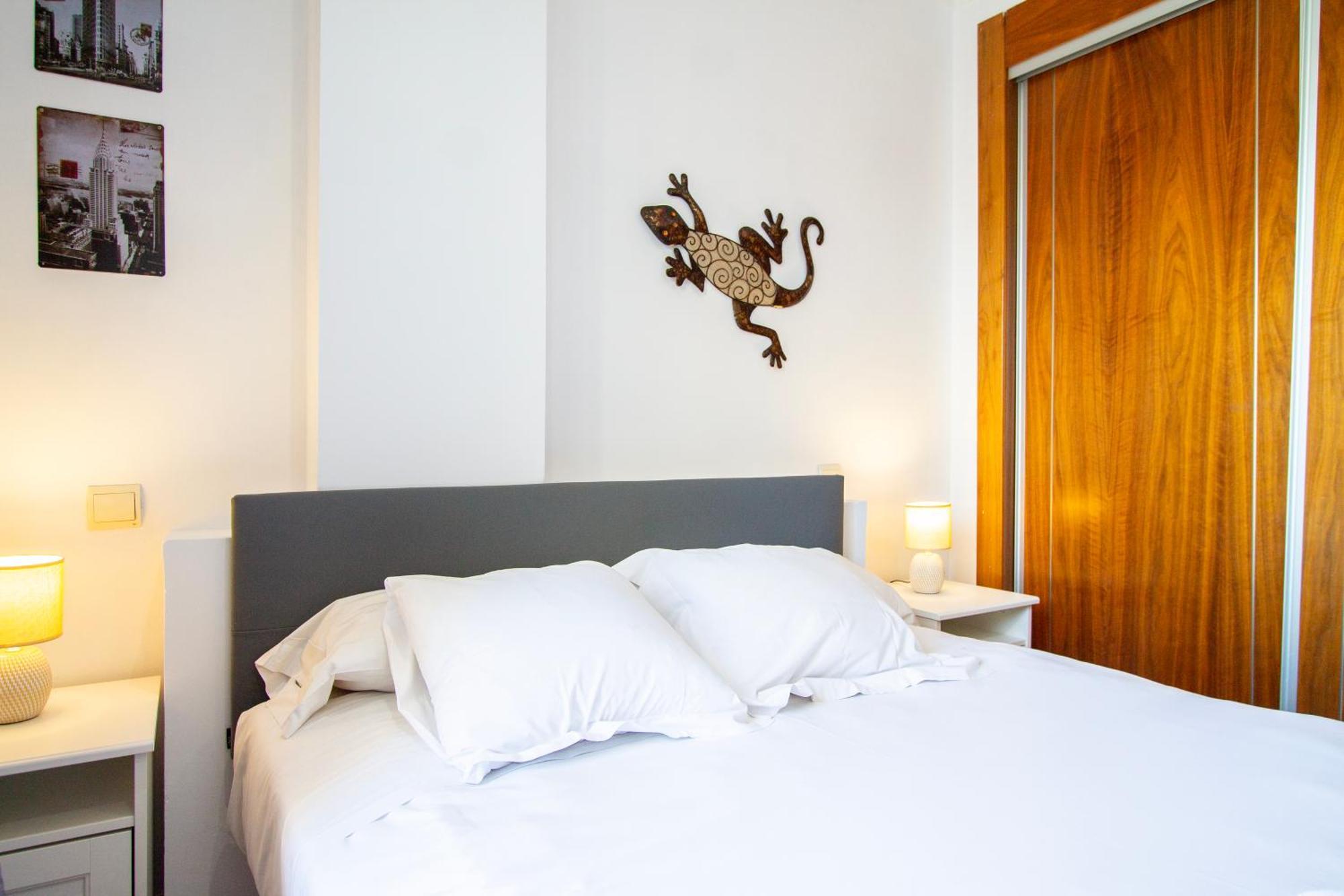 Apartamentos Adelfas Мадрид Екстериор снимка