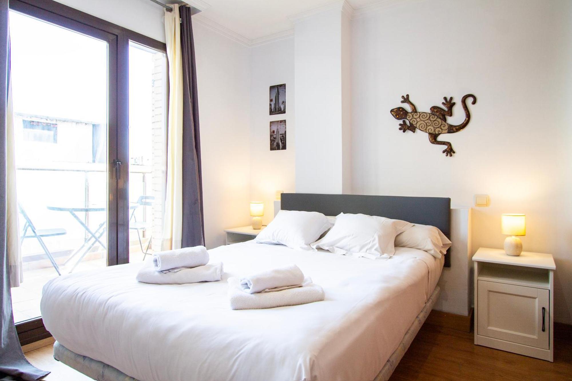 Apartamentos Adelfas Мадрид Екстериор снимка
