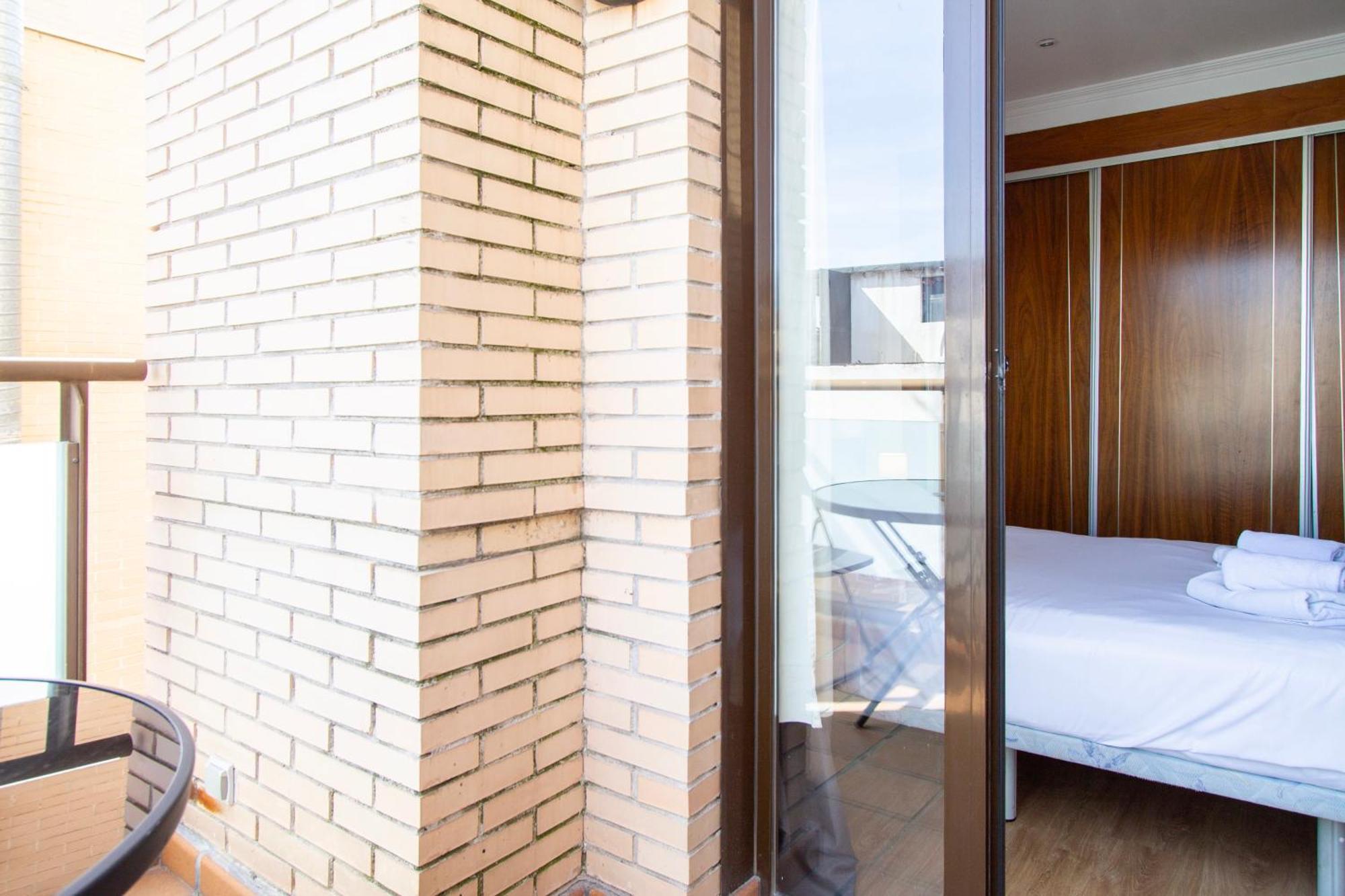 Apartamentos Adelfas Мадрид Екстериор снимка