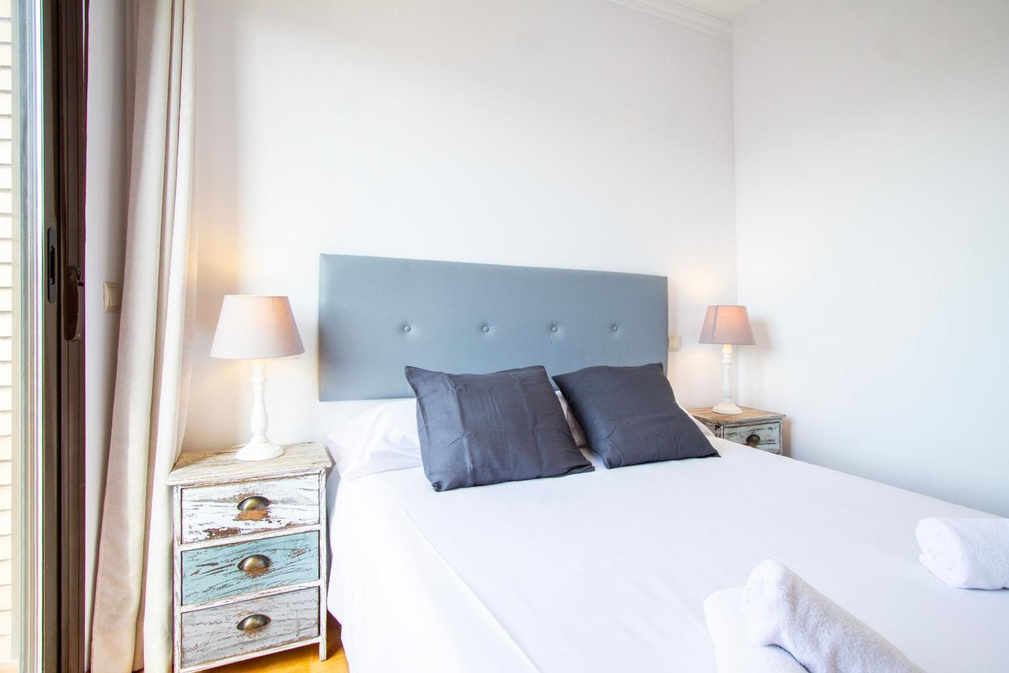 Apartamentos Adelfas Мадрид Екстериор снимка